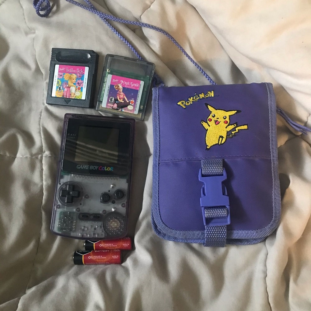 NINTENDO CLEAR GAMEBOY COLOR